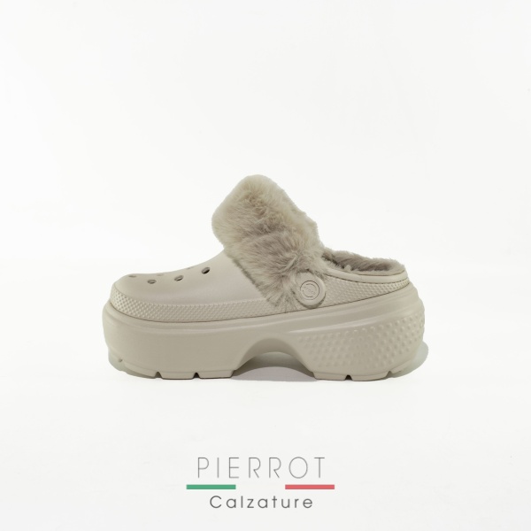 I23---crocs---208546 STUCCOSTUCCO_2_P.JPG