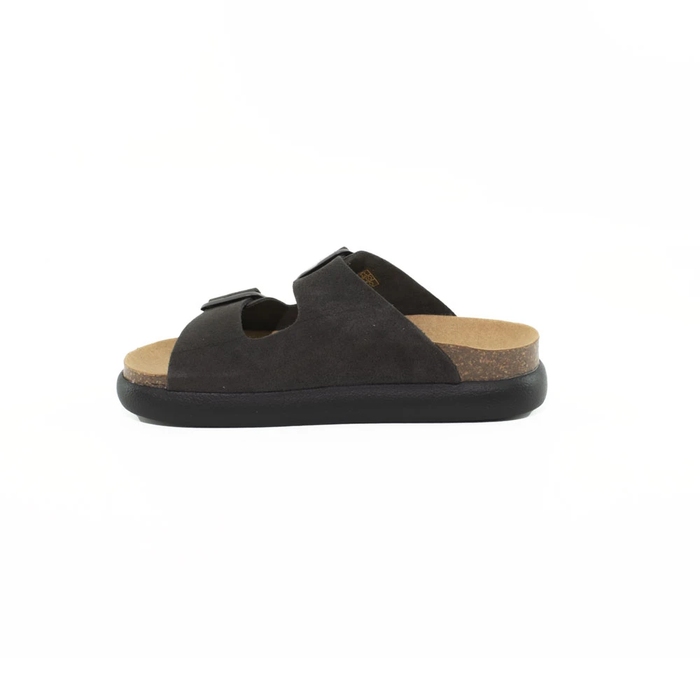 E24---scholl---NOELLE BLACKBLACK_3_P.JPG E24---scholl---NOELLE BLACKBLACK_3_P.JPG