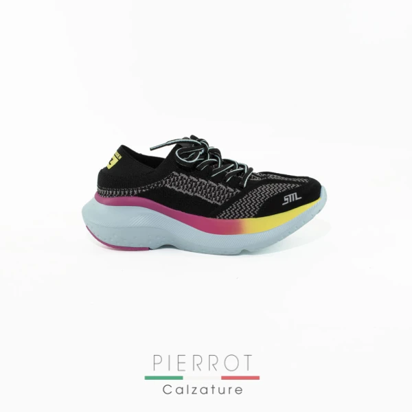 I24---steve madden---ELEVATE 3BLACK_1_P.JPG