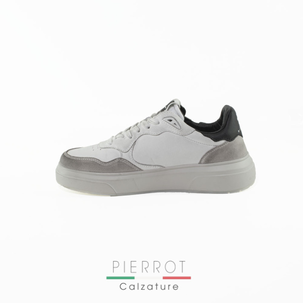 I24---john richmond---25318 CPCBIANCO_2_P.JPG