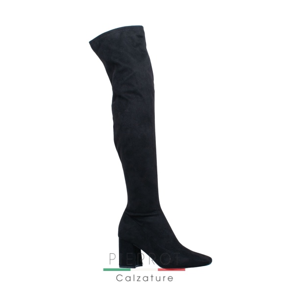 I21---steve madden---JAYMENERO_1_P.JPG