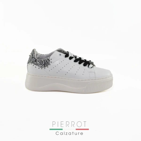 E25---cult---PERRY 4418 WHITEWHITE_1_P.JPG