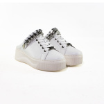 E25---cult---PERRY 4421 WHITEWHITE.JPG
