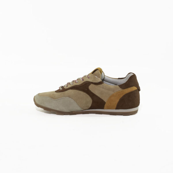 E25---meline---428SU CAMELCAMEL_2_P.JPG