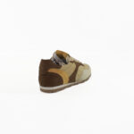 E25---meline---428SU CAMELCAMEL_3_P.JPG