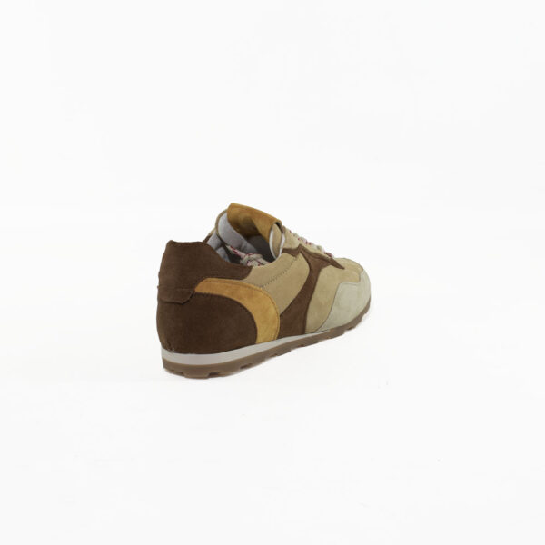 E25---meline---428SU CAMELCAMEL_3_P.JPG