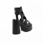 E25---cult---BJORK 4509BLACK_2_P.JPG