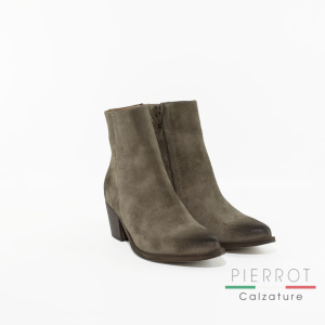 E25---pierrot---508 CASTOROCASTORO.JPG