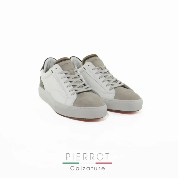 E25---ambitious---11218 3496BIANCO.JPG