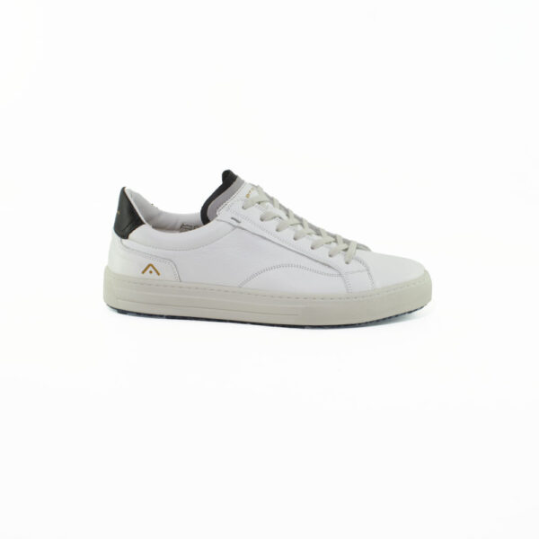 E25---ambitious---11218 6407BIANCO_1_P.JPG