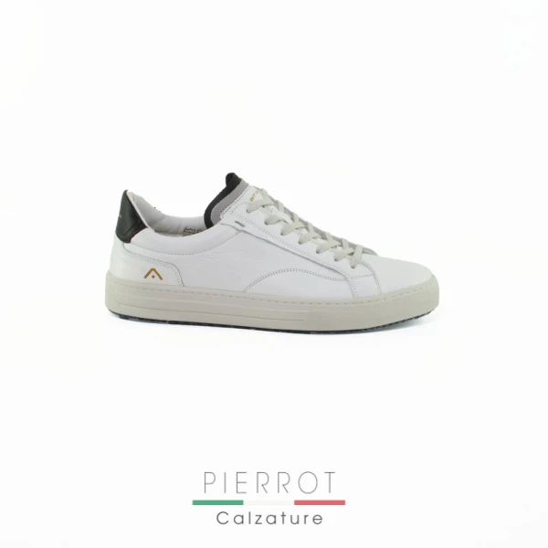 E25---ambitious---11218 6407BIANCO_1_P.JPG