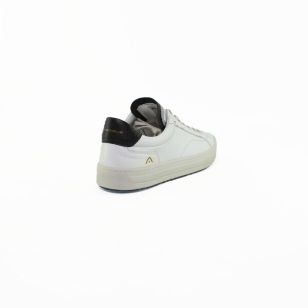 E25---ambitious---11218 6407BIANCO_2_P.JPG
