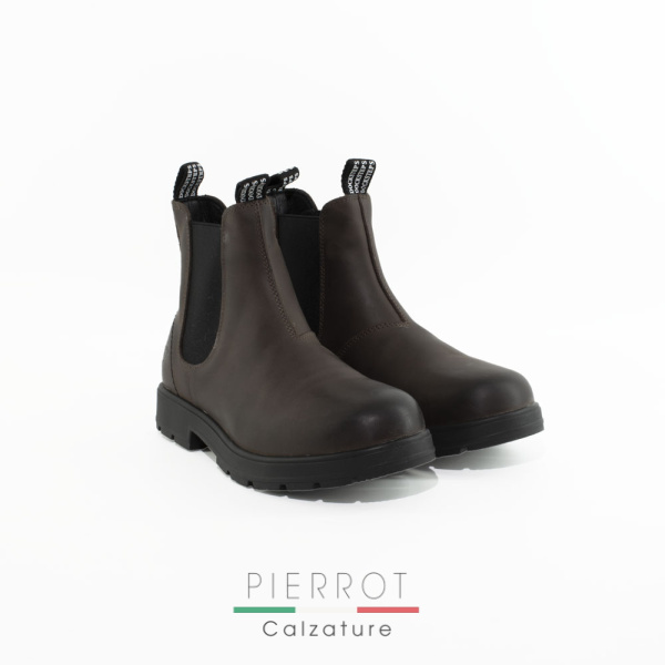 I25---docksteps---JASPER 130201BROWN.JPG