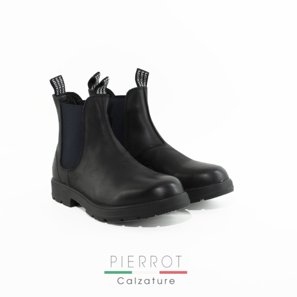I25---docksteps---JASPER130206BLACK.JPG