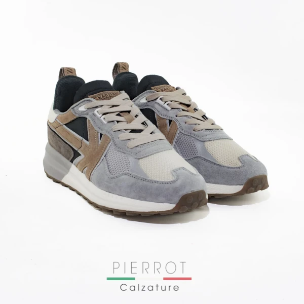 I25---kaotiko---AR001 02 GREIVANCOVERGREY.JPG