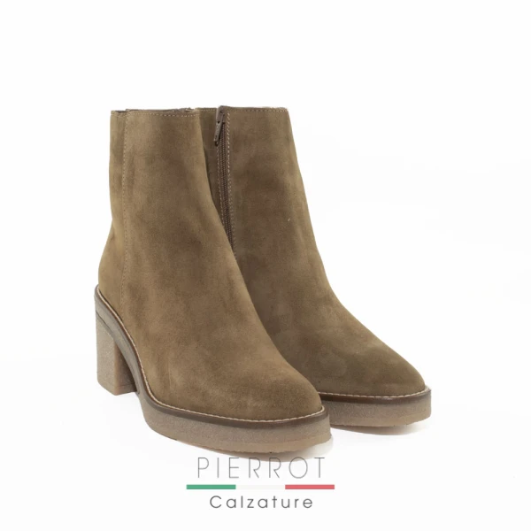 I25---ape---2626 CUOIOCUOIO.JPG