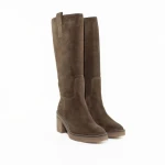 I25---ape---5456 BROWNBROWN.JPG