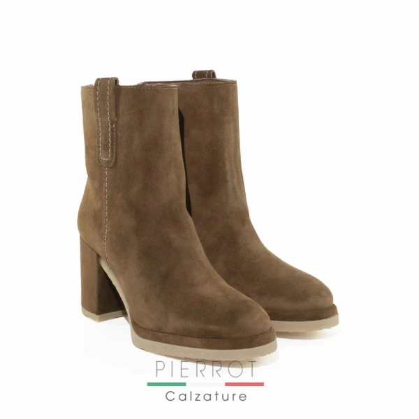 I25---ape---5515 CUOIOCUOIO.JPG