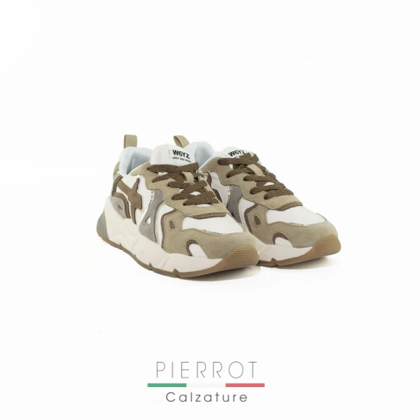 I25---w6yz---SARAH 1D52 SANDSAND.JPG