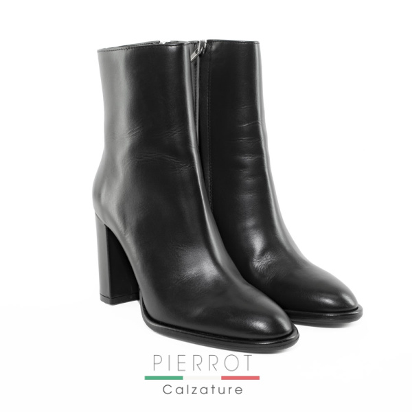 I25---bianca di---R2462 NERONERO.JPG