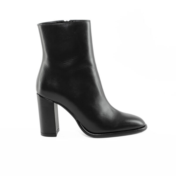 I25---bianca di---R2462 NERONERO_1_P.JPG