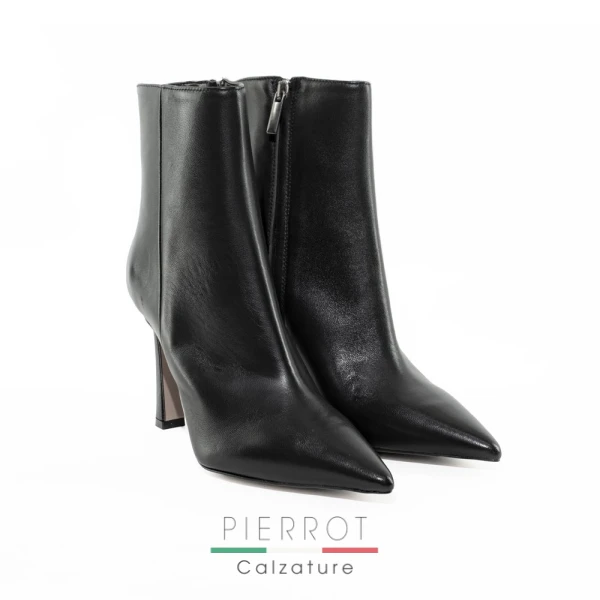 I25---bianca di---R915 N NERONERO.JPG