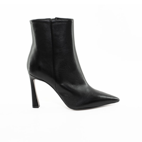 I25---bianca di---R915 N NERONERO_1_P.JPG