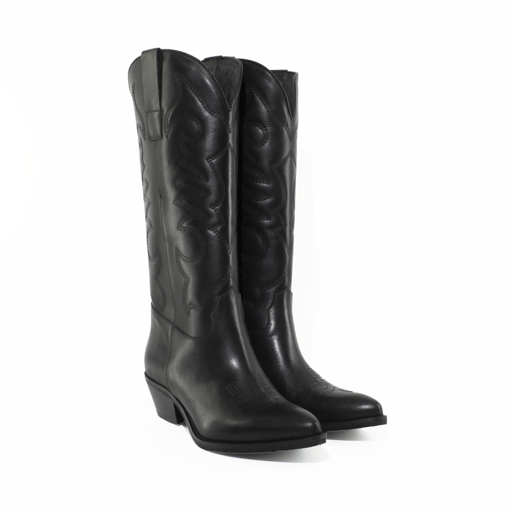 I25---ranye---JENNIFER R NERONERO.JPG I25---ranye---JENNIFER R NERONERO.JPG