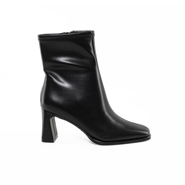 I25---steve madden---ODESSA NERONERO_1_P.JPG