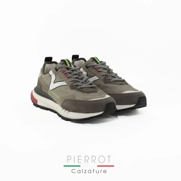 I25---victoria---8811102 KAKIKAKI.JPG