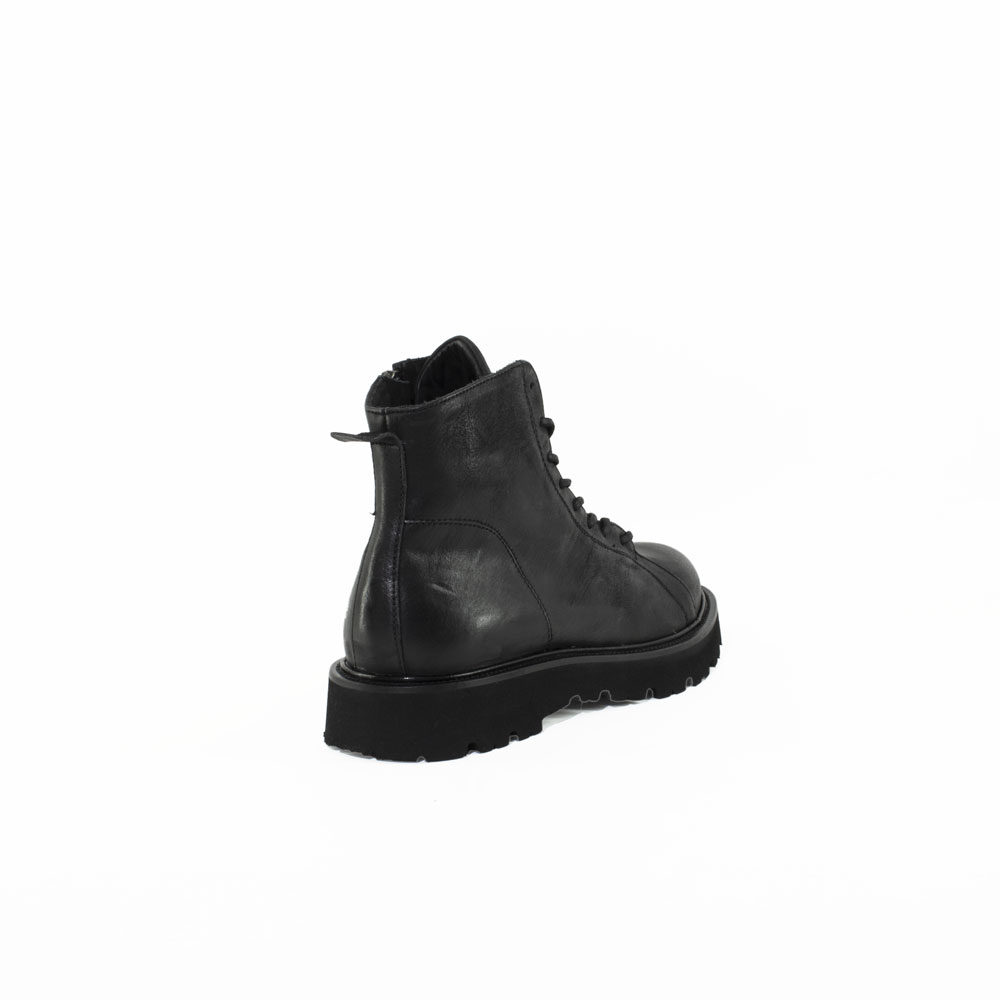 I25---pawelk's---22807 NERONERO_2_P.JPG I25---pawelk's---22807 NERONERO_2_P.JPG