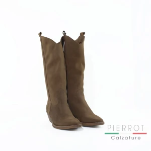 E26---pierrot---9231 CUOIOCUOIO.JPG