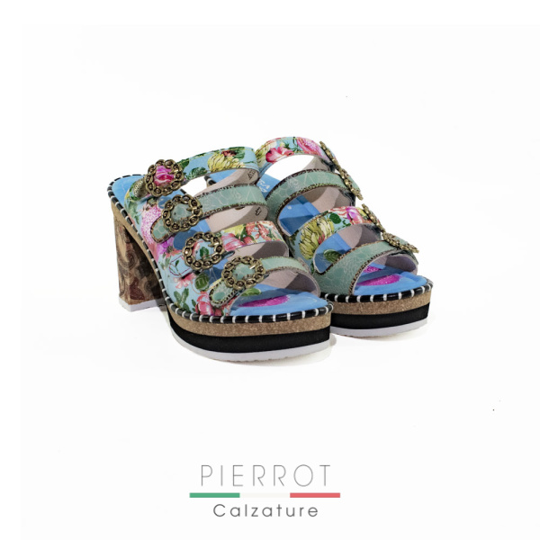 E26---laura vita---NAOMIO 10 BLUBLU.JPG