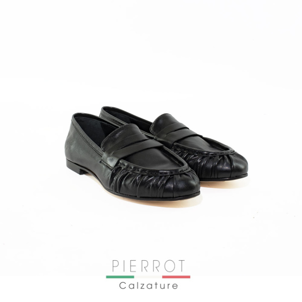 E26---n 6---CINZIA 2541 NERONERO.JPG