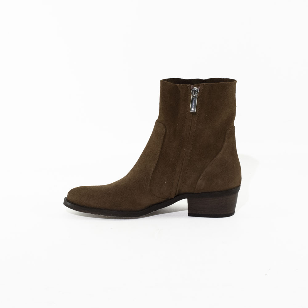 E26---pierrot---MIRA 09 WHISKYWHISKY_2_P.JPG E26---pierrot---MIRA 09 WHISKYWHISKY_2_P.JPG