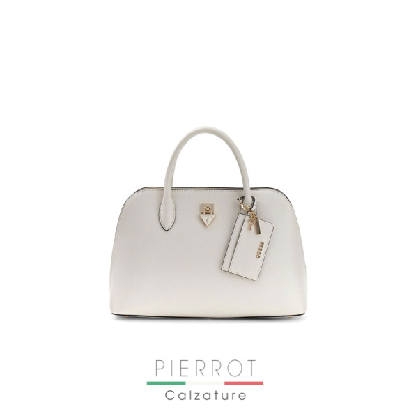 E26---guess---ZG991906 WHITEPATSIE WHITE.JPG
