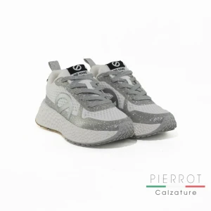 E26---no name---CARTER FLY PROTECT WHITEWHITE.JPG