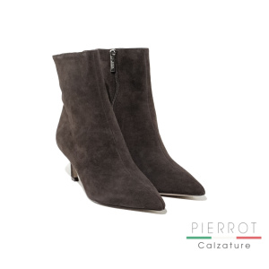 I26---steve madden---LULAH COFFEE COFFEE.JPG