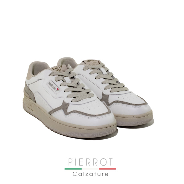I26---victoria---8800119 GRISGRIS.JPG