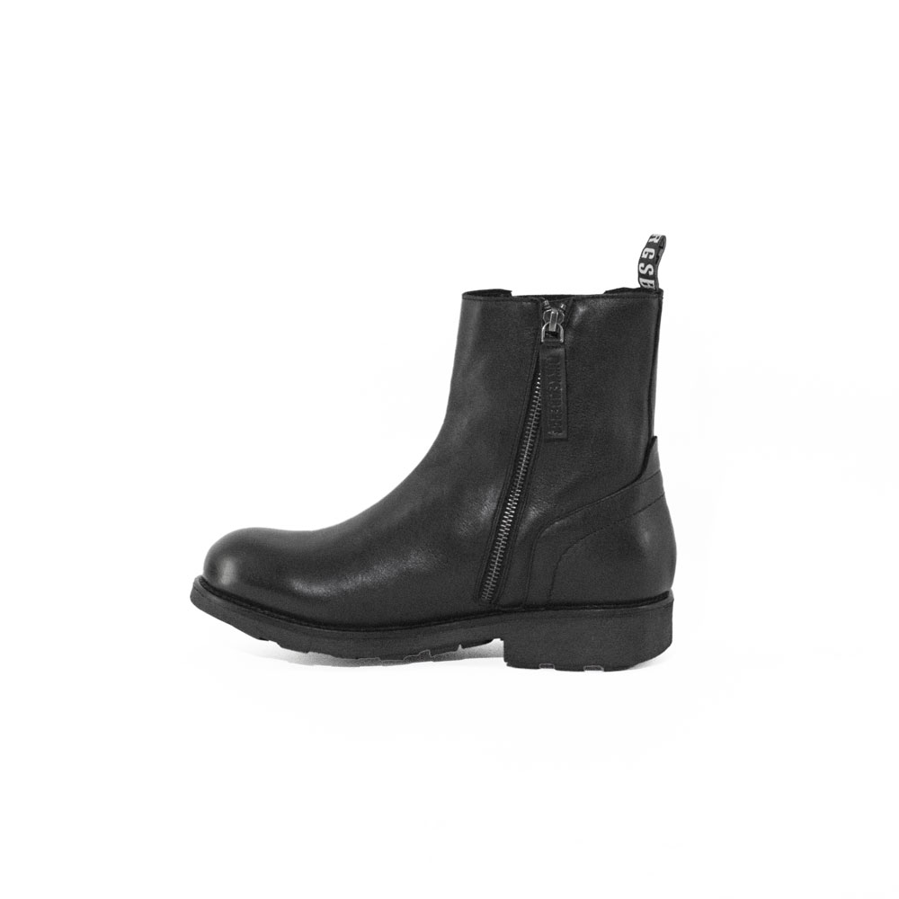I26---bikkembergs---32233 A BLACKBLACK_2_P.JPG I26---bikkembergs---32233 A BLACKBLACK_2_P.JPG