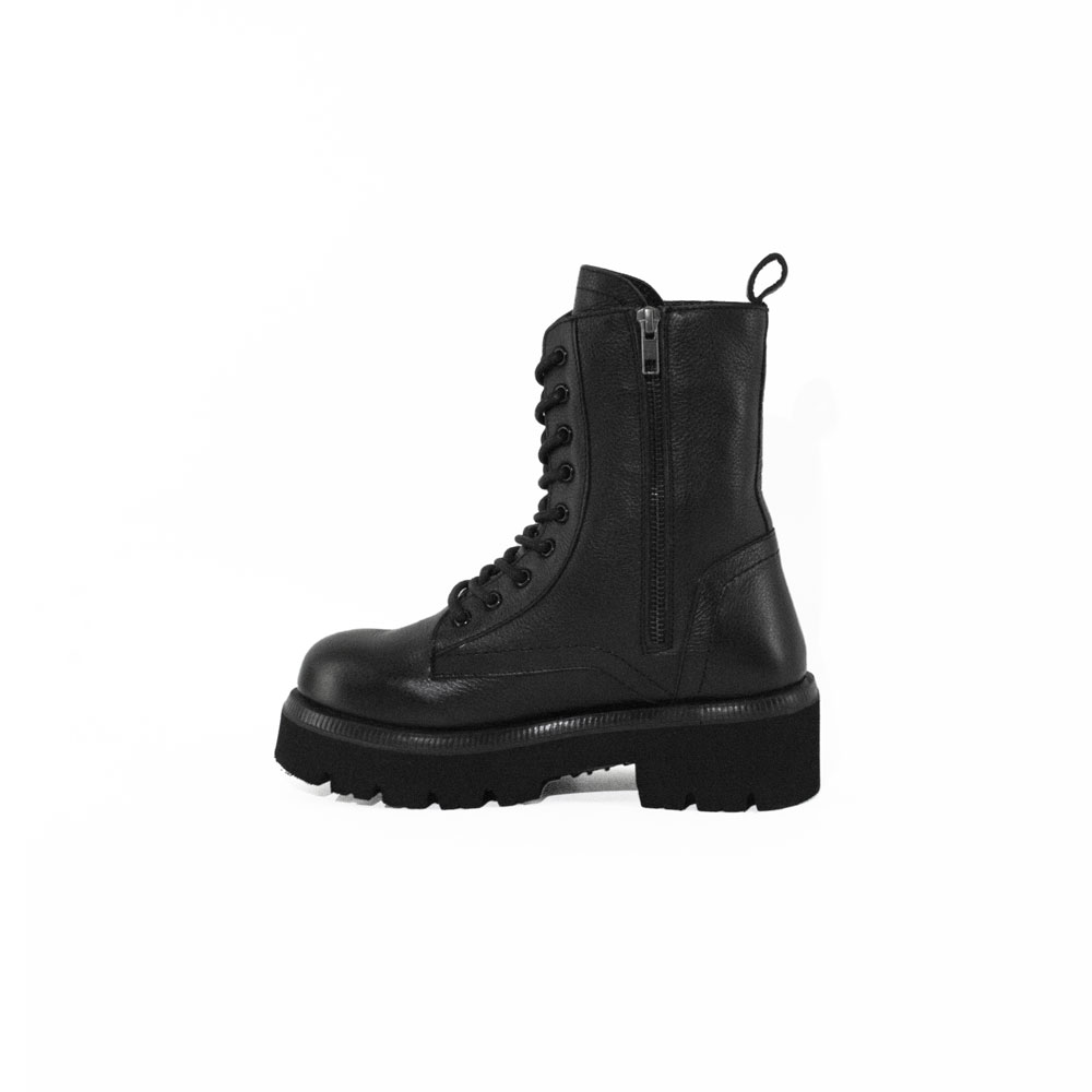I26---bikkembergs---32341 A BLACKBLACK_2_P.JPG I26---bikkembergs---32341 A BLACKBLACK_2_P.JPG