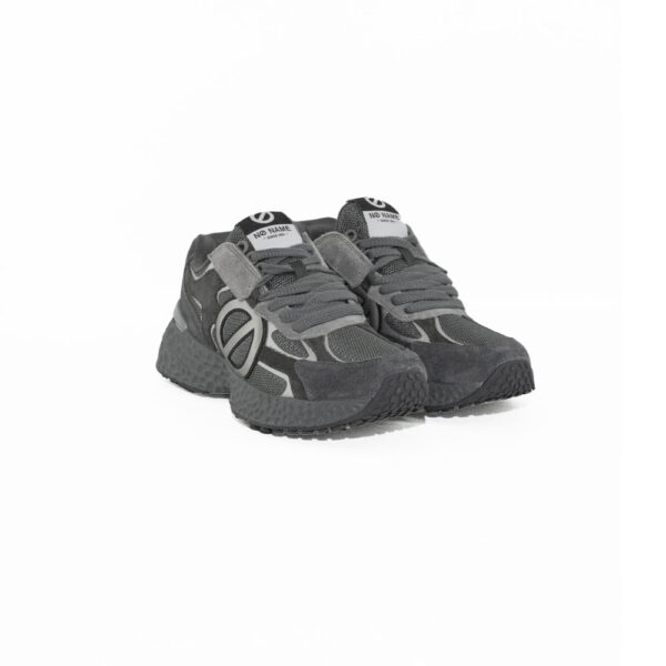 I26---no name---CARTER 20 RUNNER M GREYGREY.JPG